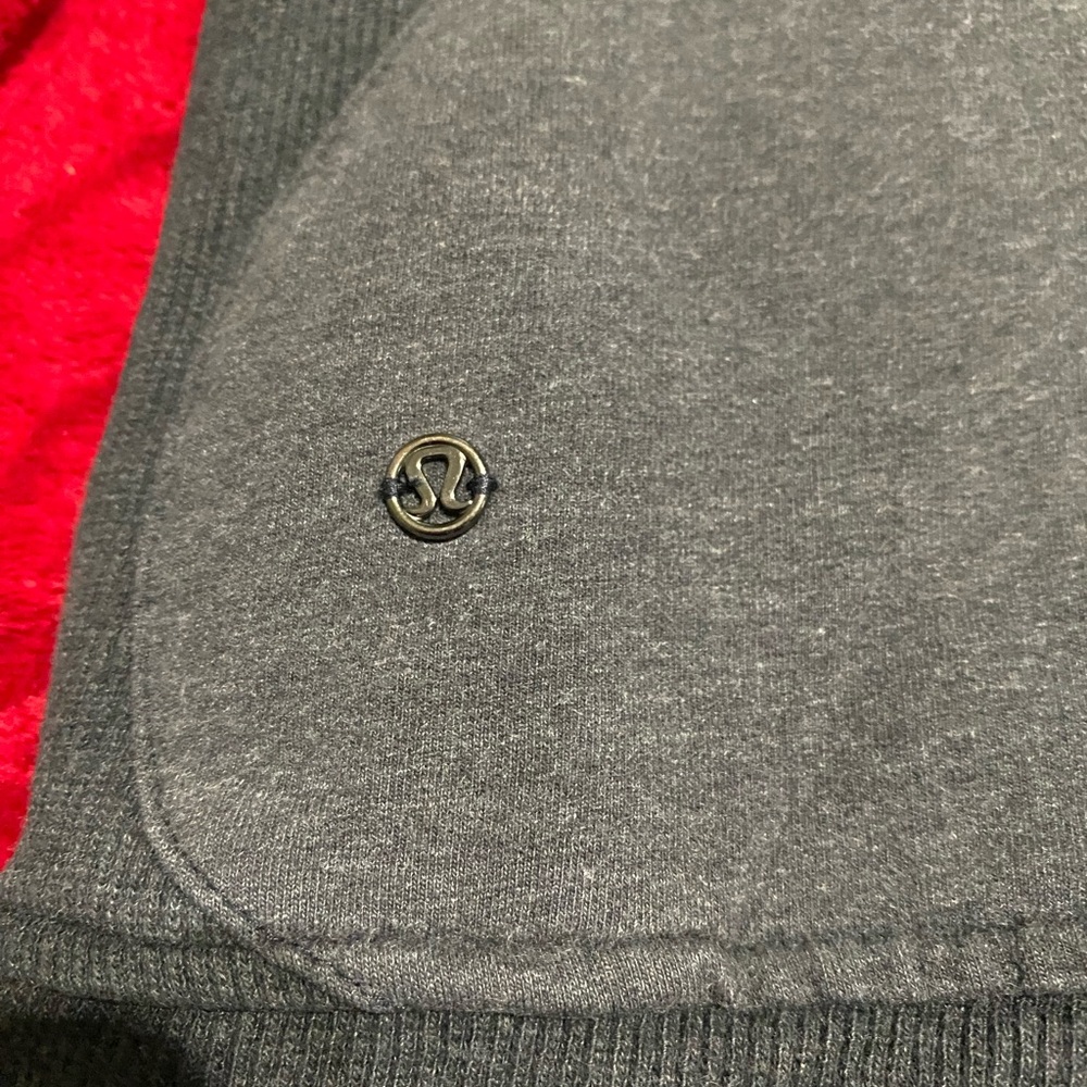 Lululemon Sz 6 fan favorite signature hoodie the perfect pre post workout layer - Picture 16 of 17